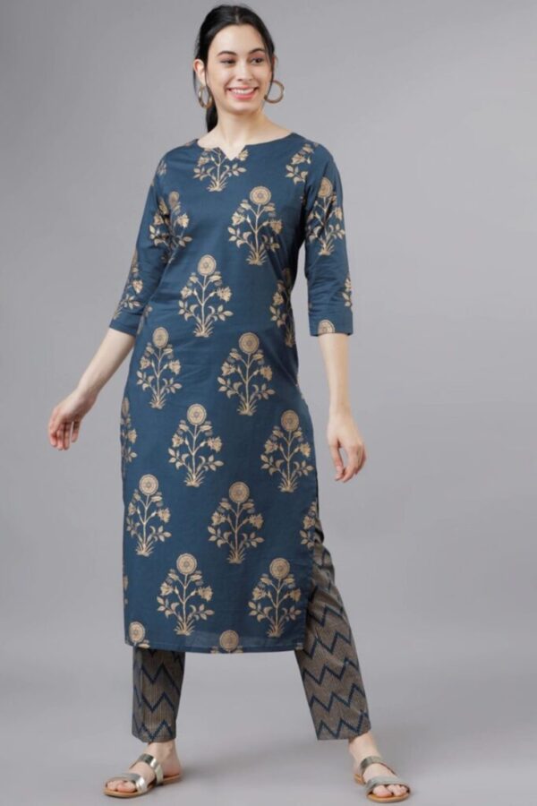 Vastraas Women Reyon printed & Embroidery kurti pant set Welcome Kit Women`s Basic