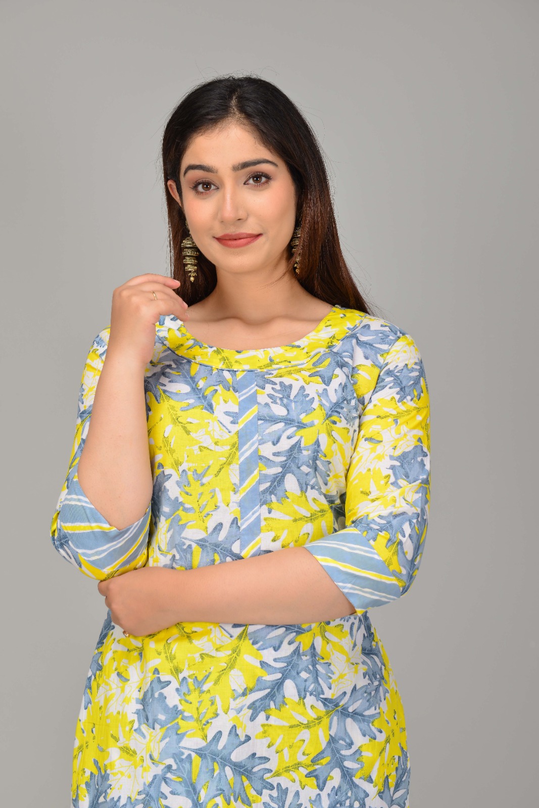 Vastraas Women Ladies Cotton 60*60 ladies kurti pant set yellow said